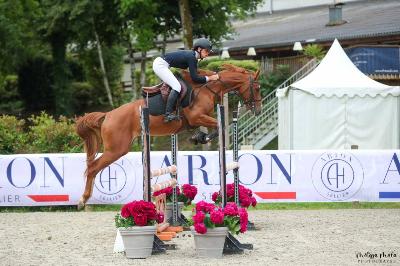 LENCANTADA TENAREZE AA