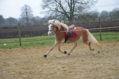 sa m&egrave;re TUVLA (Aut)